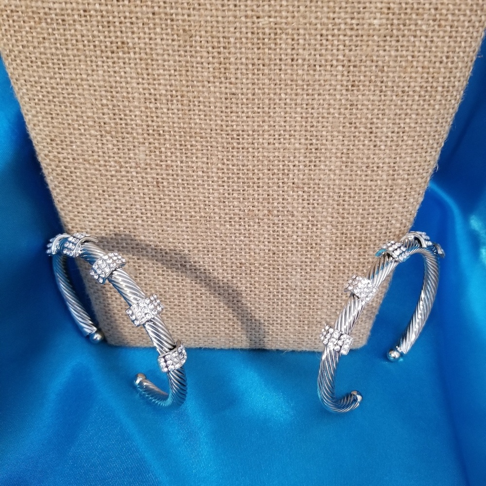One Bangle